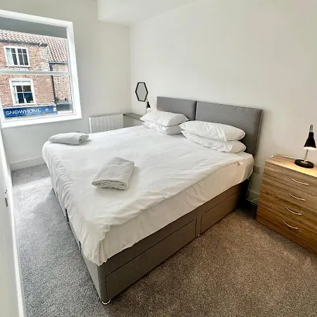 Fountain No 1 With Free Parking