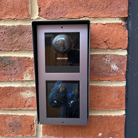 Fountain No 1 With Free Parking Apartment York