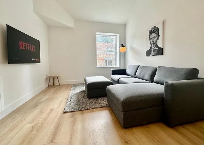 Fountain No 1 With Free Parking Apartment *